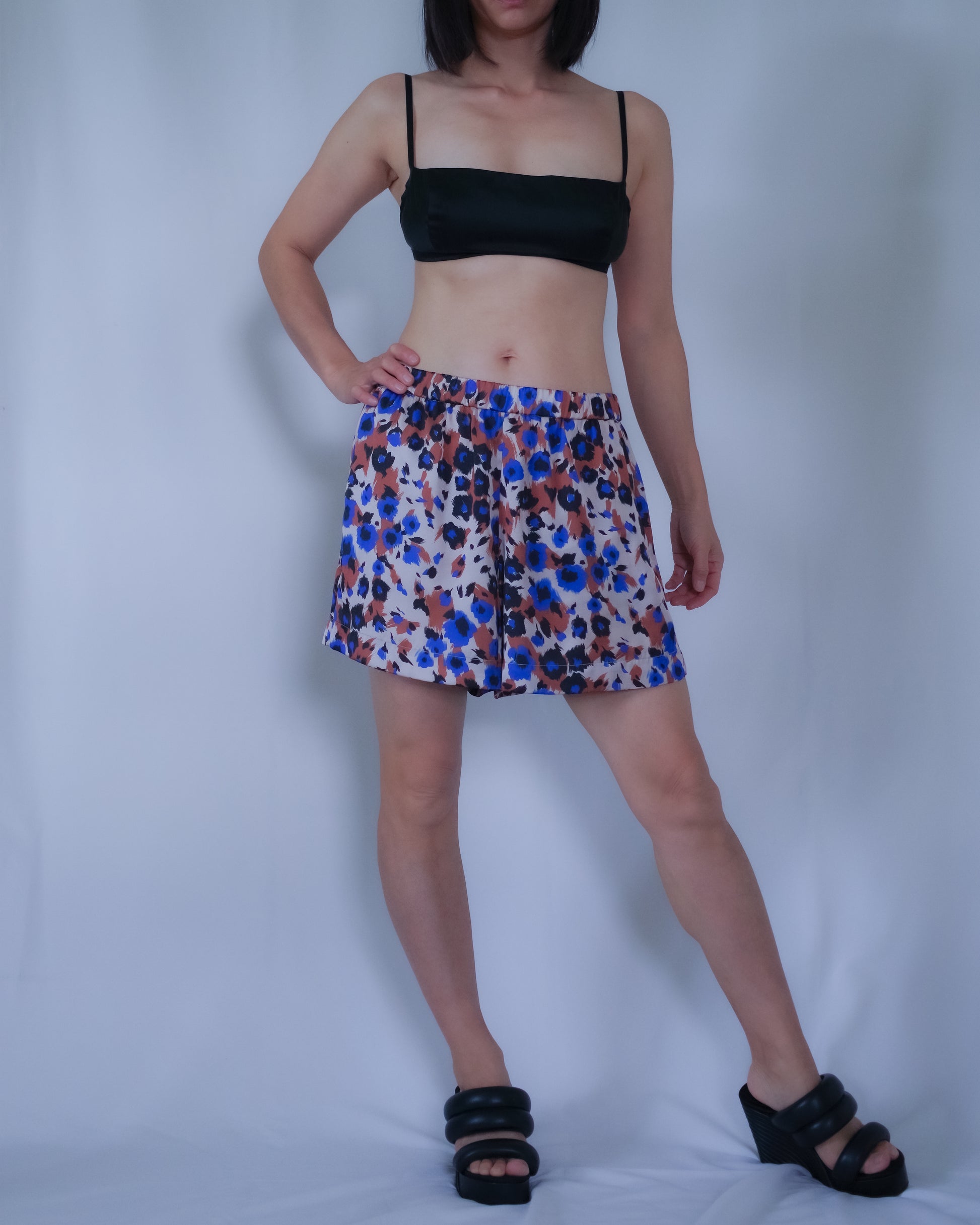 Short pants